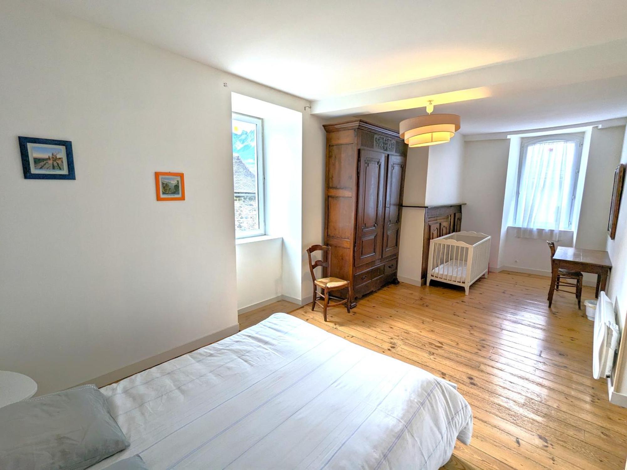 Xiiieme Siecle - 3 Etoiles - Wifi - Salle De Sport