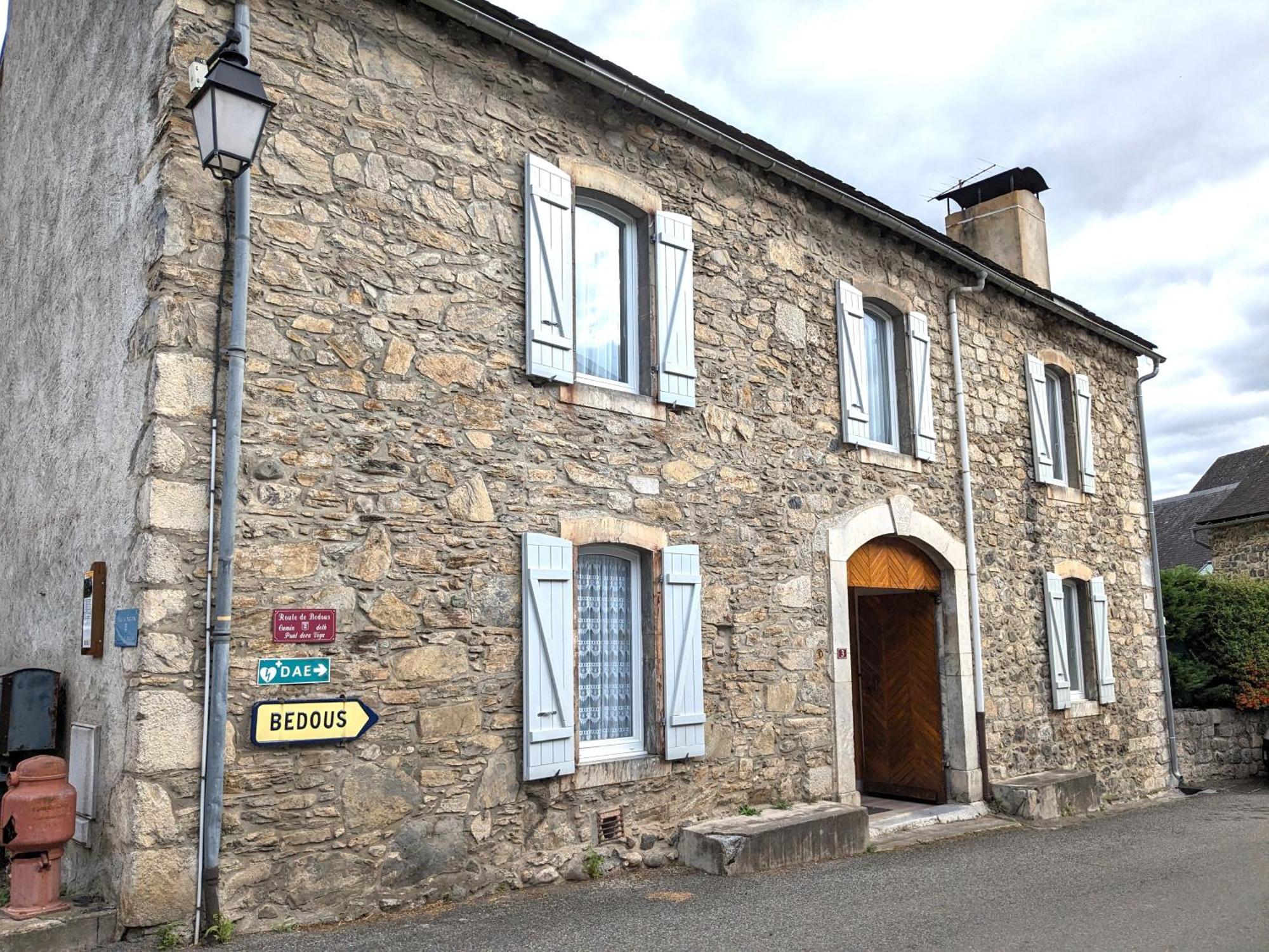 Holiday home Xiiieme Siecle - 3 Etoiles - Wifi - Salle De Sport Osse-en-Aspe